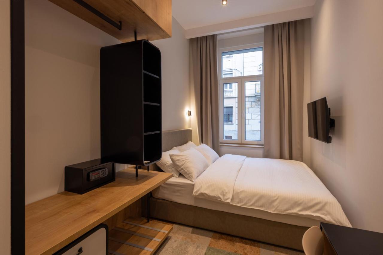 Hop Inn Rooms & Suites Beograd Bagian luar foto