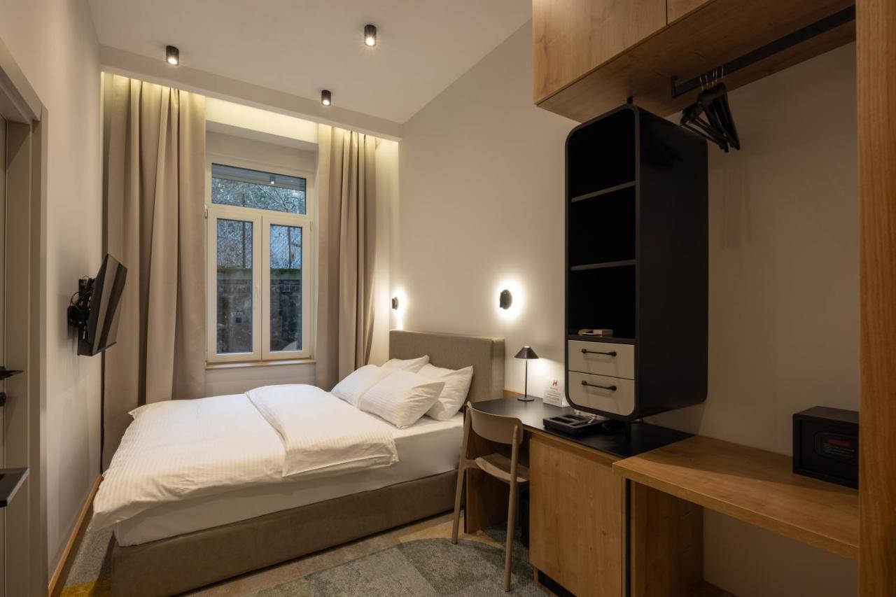 Hop Inn Rooms & Suites Beograd Bagian luar foto