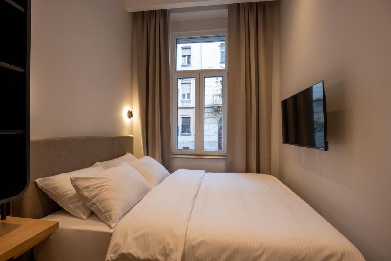 Hop Inn Rooms & Suites Beograd Bagian luar foto