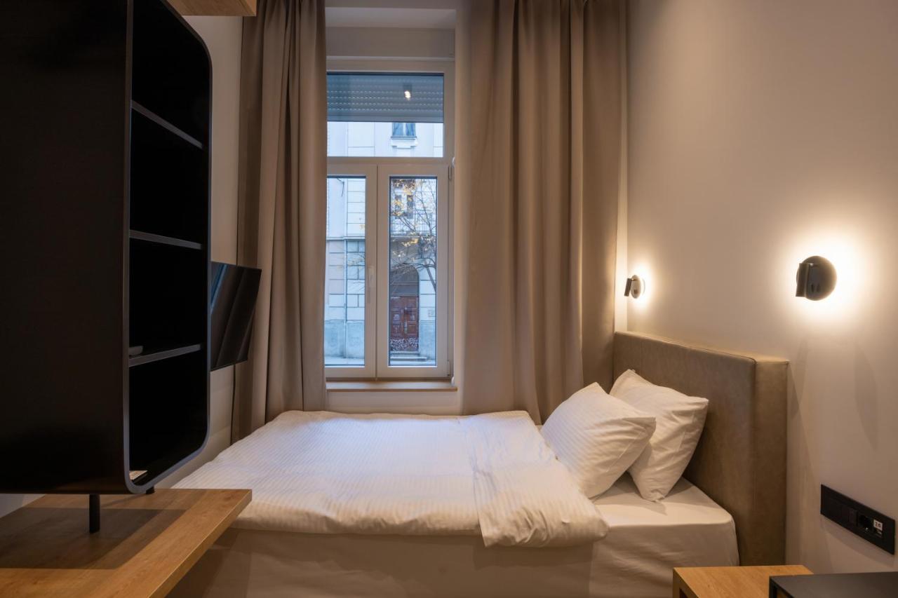 Hop Inn Rooms & Suites Beograd Bagian luar foto